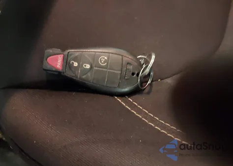 2016 Jeep Cherokee Latitude из США, поврежденный, VIN 1C4PJMCS3GW368342